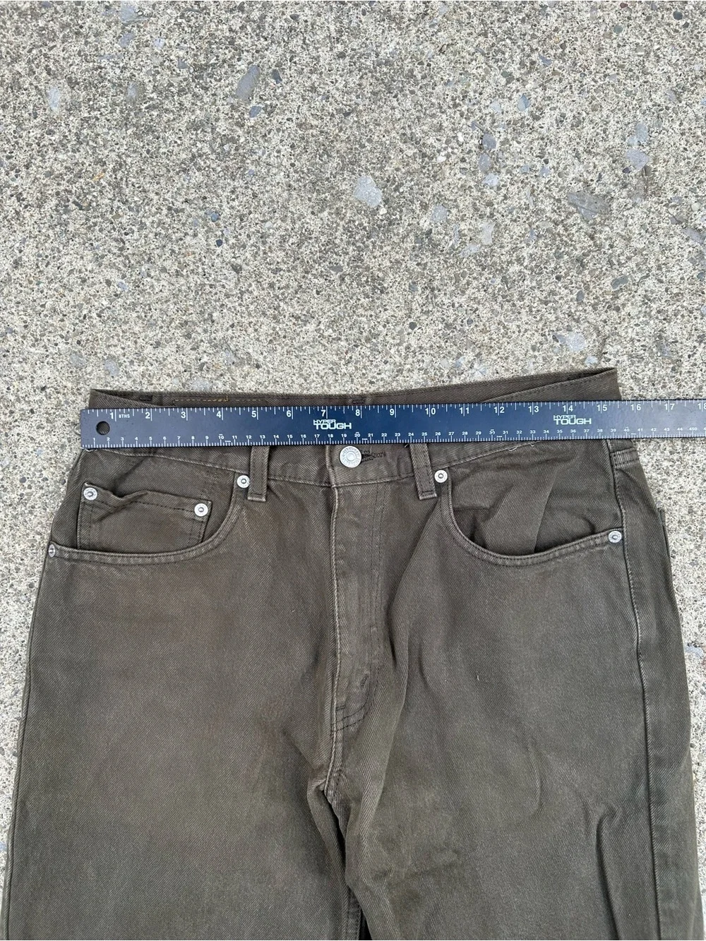 Vintage Levi's Dark Olive 550 relax fit Jeans